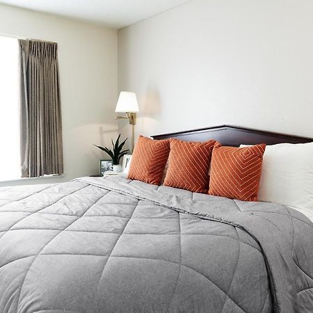 Intown Suites Extended Stay Chicago Il - Oakbrook Villa Park Exteriör bild