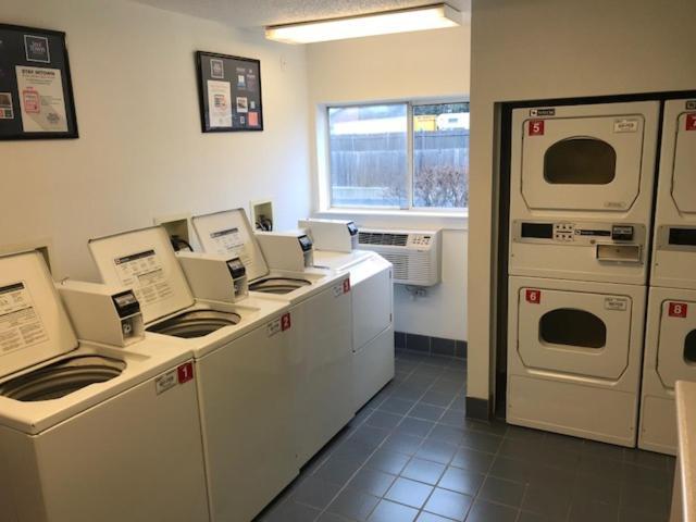 Intown Suites Extended Stay Chicago Il - Oakbrook Villa Park Exteriör bild